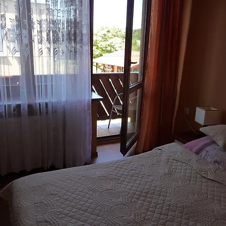 Apartament Krolewiecki - Pokoje Goscinne Sztutowo Exterior photo
