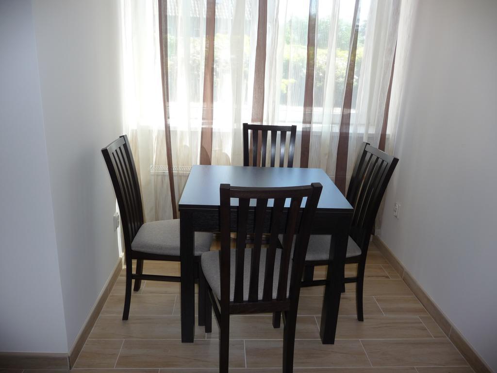 Apartment Apartament Krolewiecki - Pokoje Goscinne *